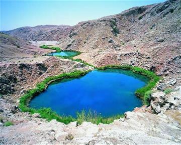 دریاچه دوقلوی سیاه گاوآبدانان (نادرترین پدیده طبیعی کشور)
