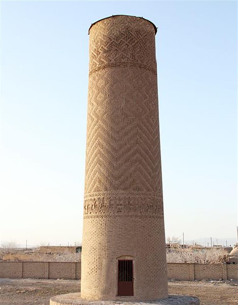 برج فیروزآباد