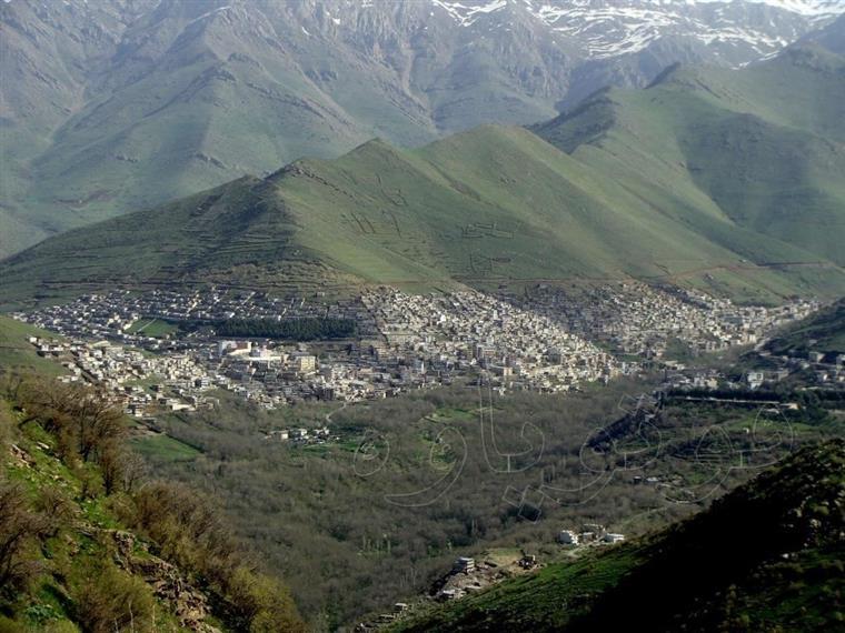 نمایی باز از پاوه