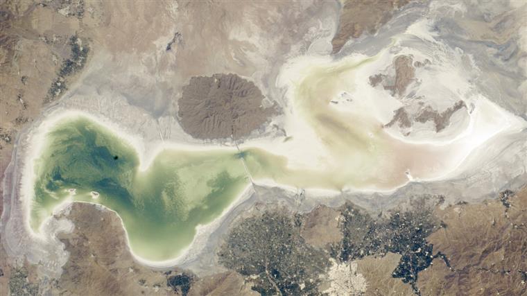 دریاچه ارومیه درحال محو شدن است