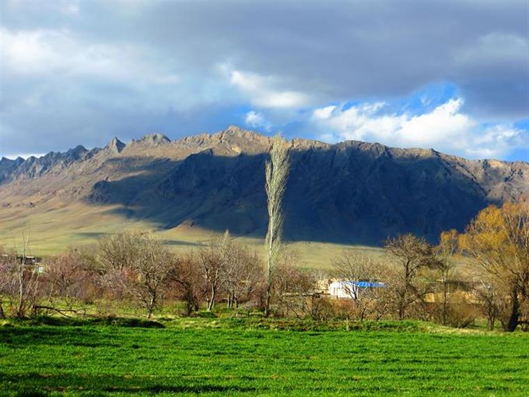 بهار در روستای خان آباد