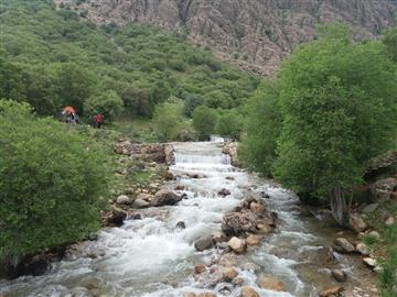 رودخانه و آبشار ازنادر دورود