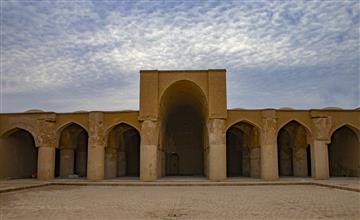 مسجد تاریخانه دامغان کهنترین مسجد ایران