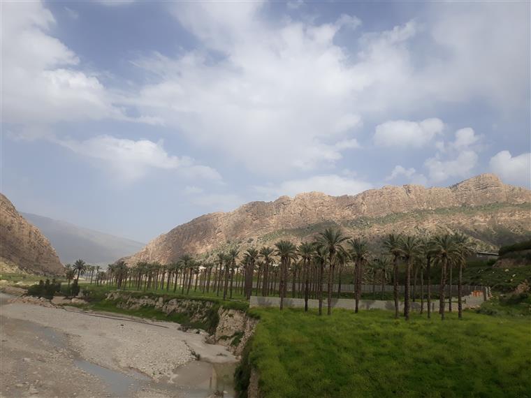 درگذرگاه های ساسانی - تنگه چوگان، شهربیشاپور، کاخ و قلعه فیروزآباد - بخش نخست