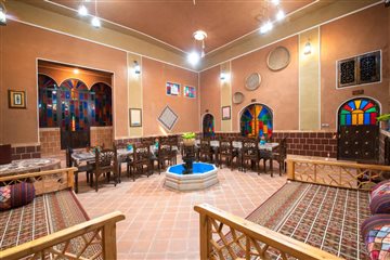 مجموعه تاریخی اقامتی نراقیها